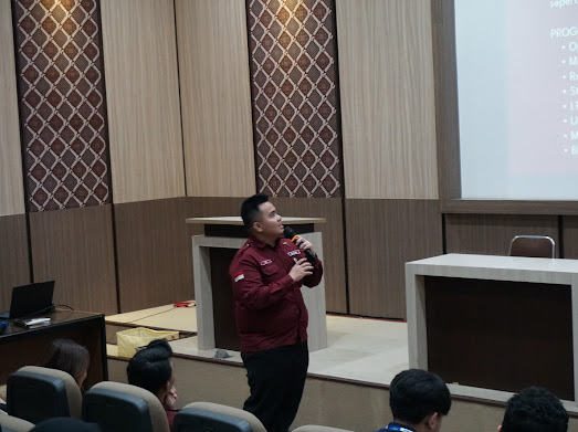 Pembukaan Oleh BEM UDINUS